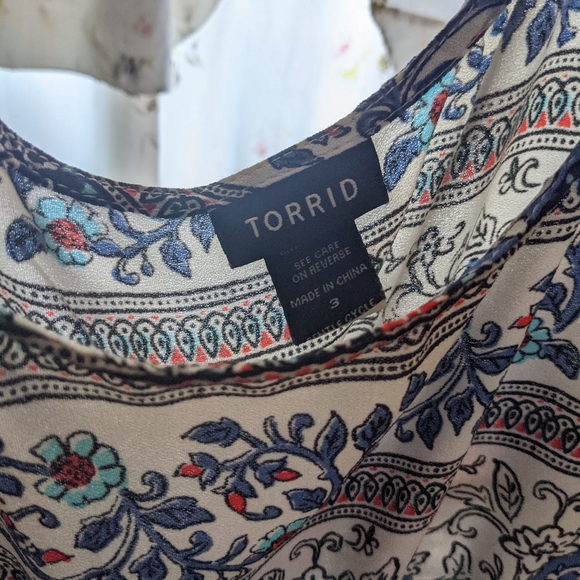 Torrid MOSAIC PRINT CREPE TANK TOP - Picture 2 of 4